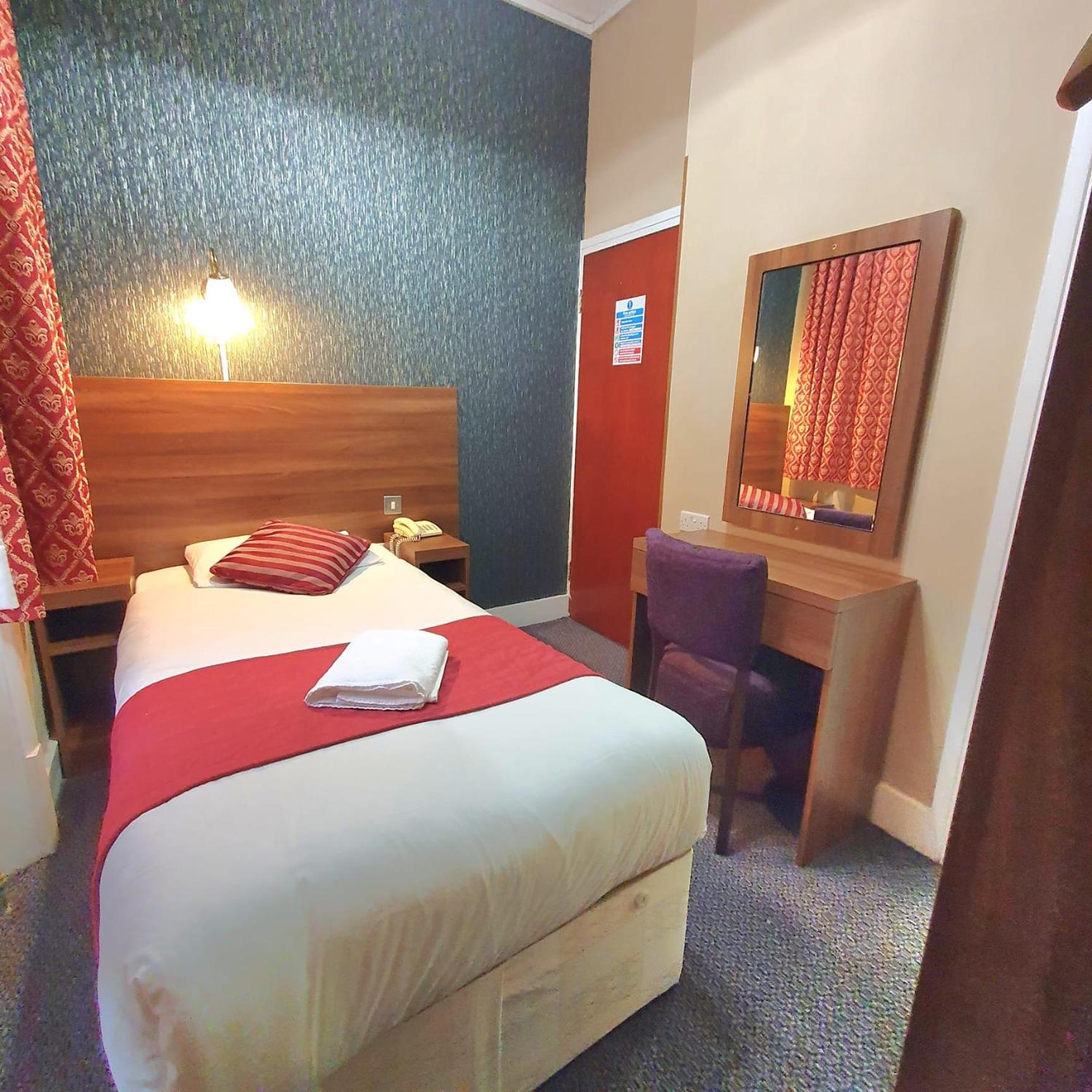 Oliver Hotel London Bagian luar foto
