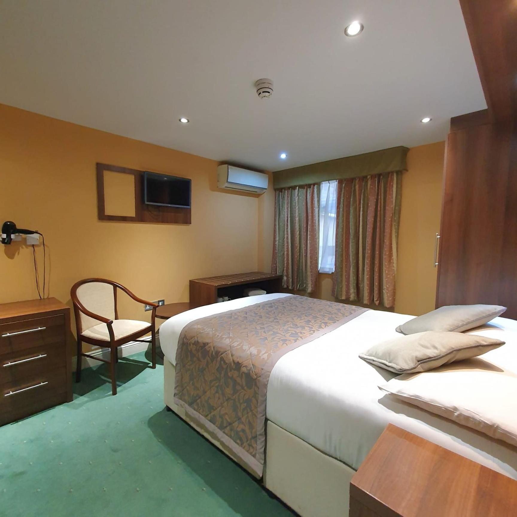 Oliver Hotel London Bagian luar foto